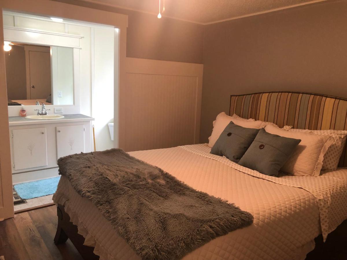 Holiday home Sc New Renovation, Close To Parris Island, Historic Downtown, Beautiful Beaches, Sleeps 7